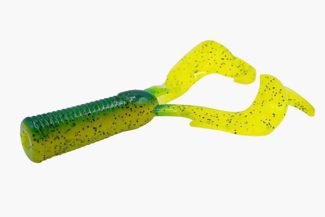CWC Double Tail fishing lure with two flexible tails for bucktail rigs