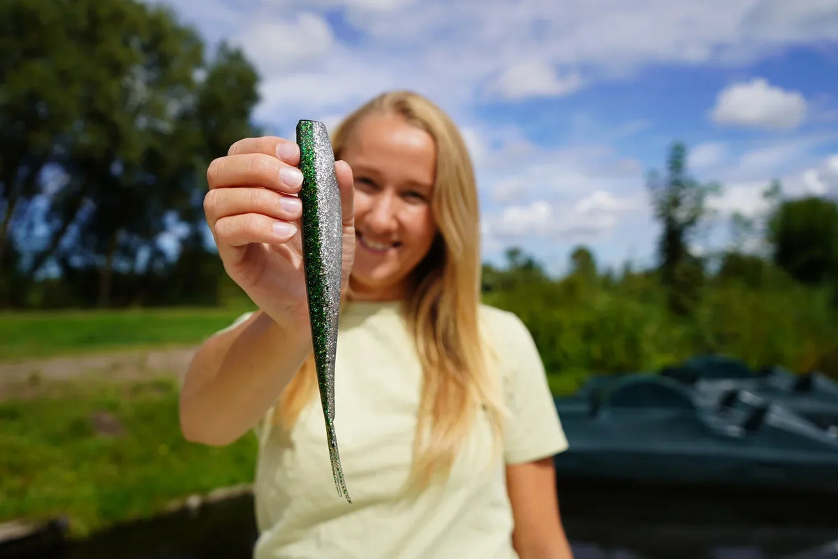 Frapp Dotty Dart V-tail softbait for pike and zander